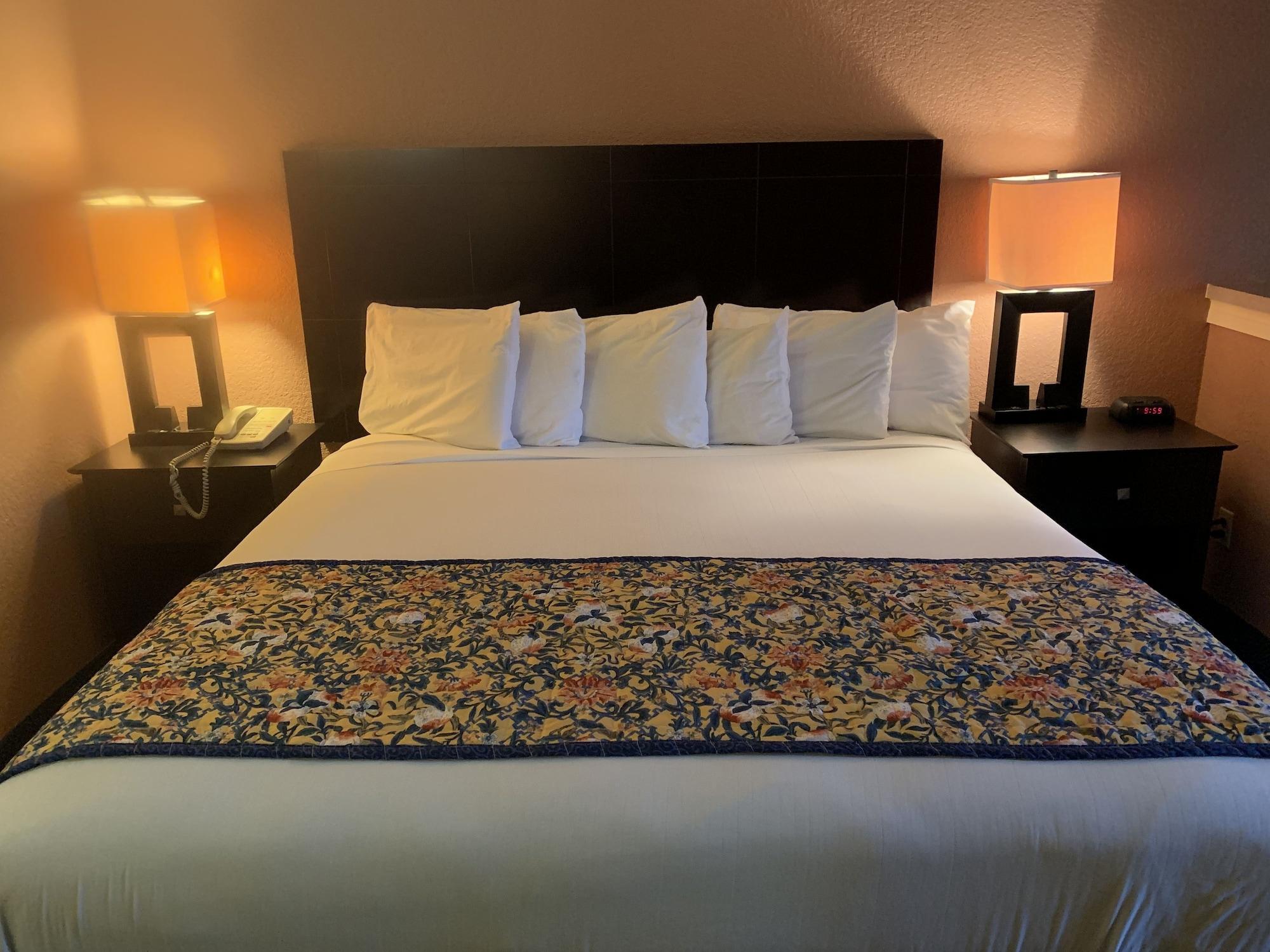 Hotel Lincoln Express And 2*