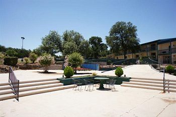 Hotel Lincoln Express And