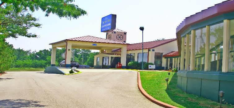 Hotel Lincoln Express And